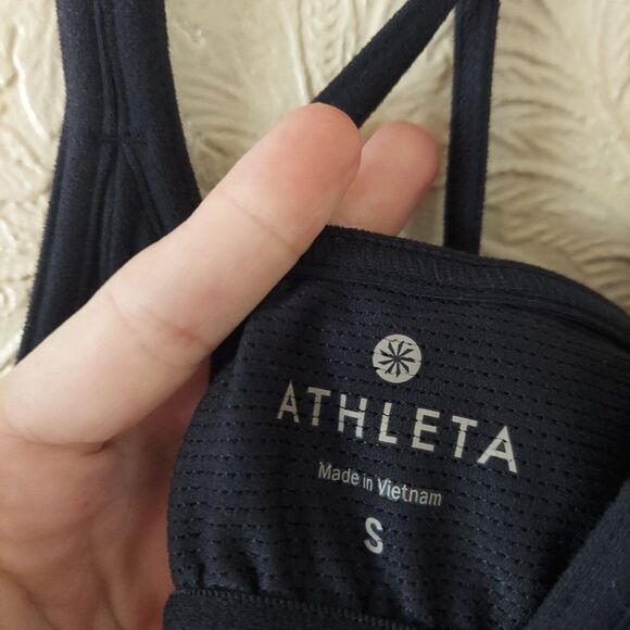 Athleta Black Strappy Workout Tank Top With Shelf Bra Sz Small - Picture 4 of 10